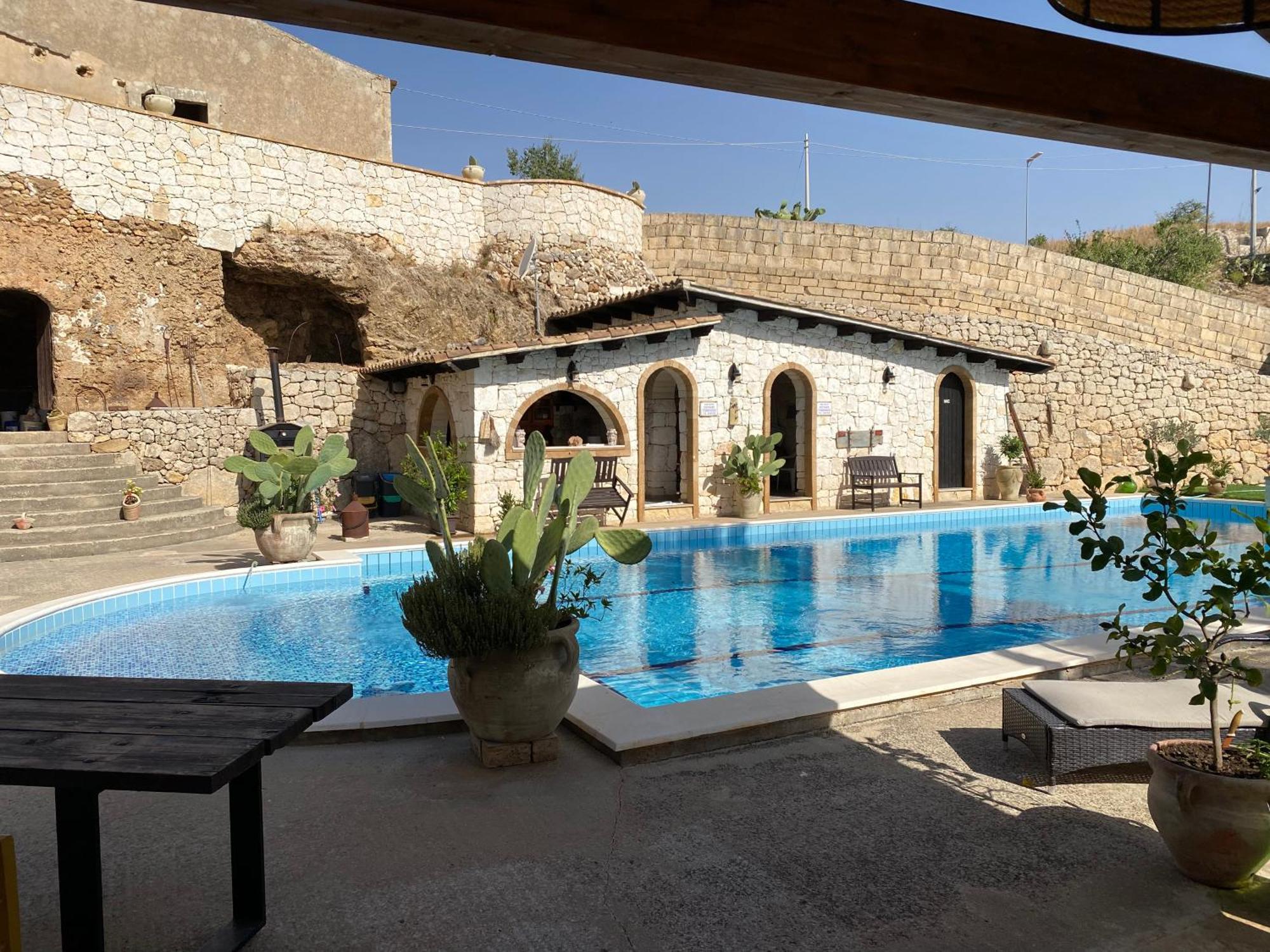 نوتو B&B Quattromulini !! المظهر الخارجي الصورة
